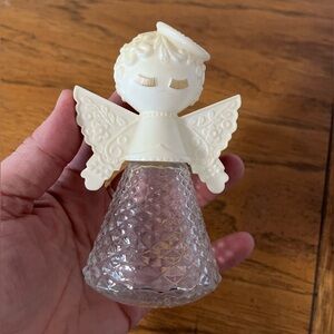 🔜 
Vintage Avon Angel Perfume Bottle
